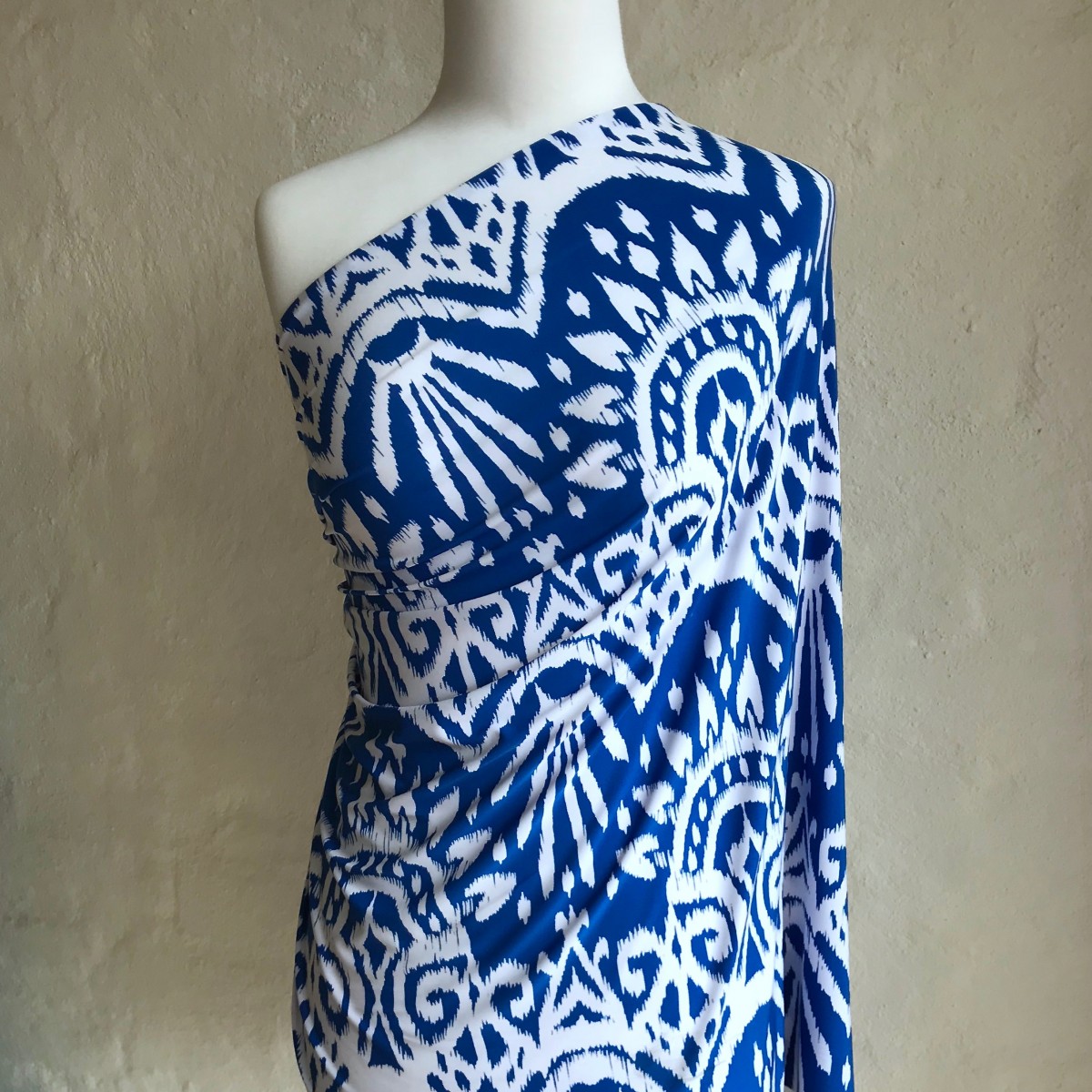 ity-ikat-blue-white